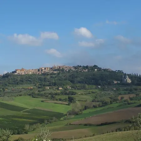 农家乐 阿格里图里斯莫马兹农家乐 *